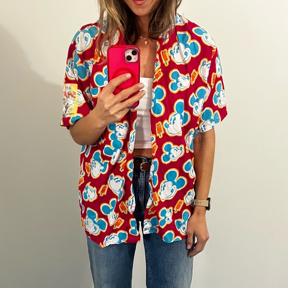 Disney - Vintage Mickey & Co. Splashers button down shirt. Size medium unisex.